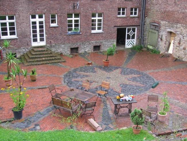 Antiker Innenhof in Sundern